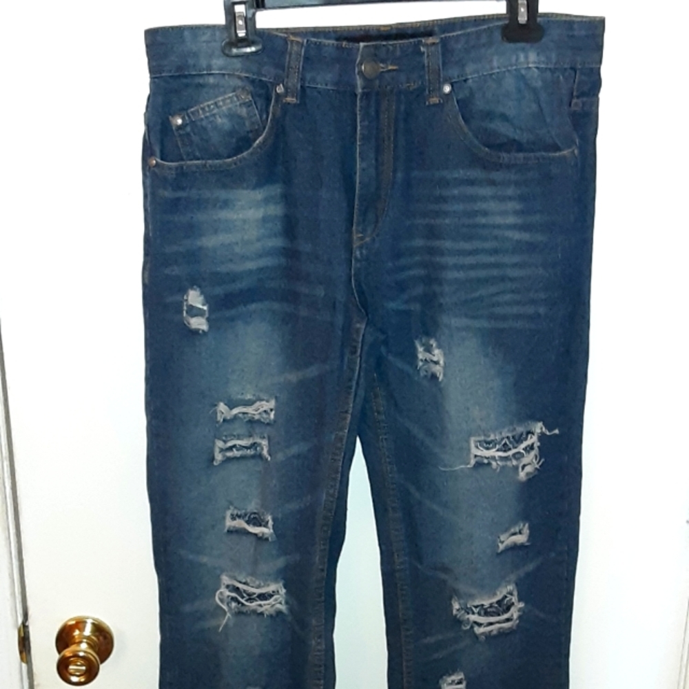 Mens Enyce Ripped Jeans. Size 32W/ 32L